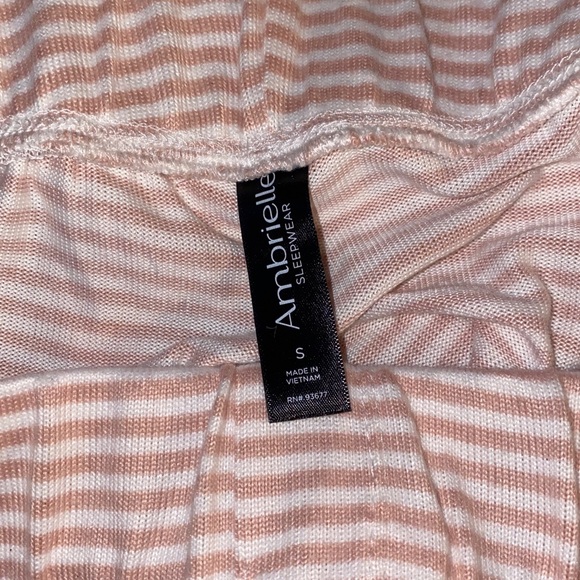 Pajama Set - Picture 3 of 4